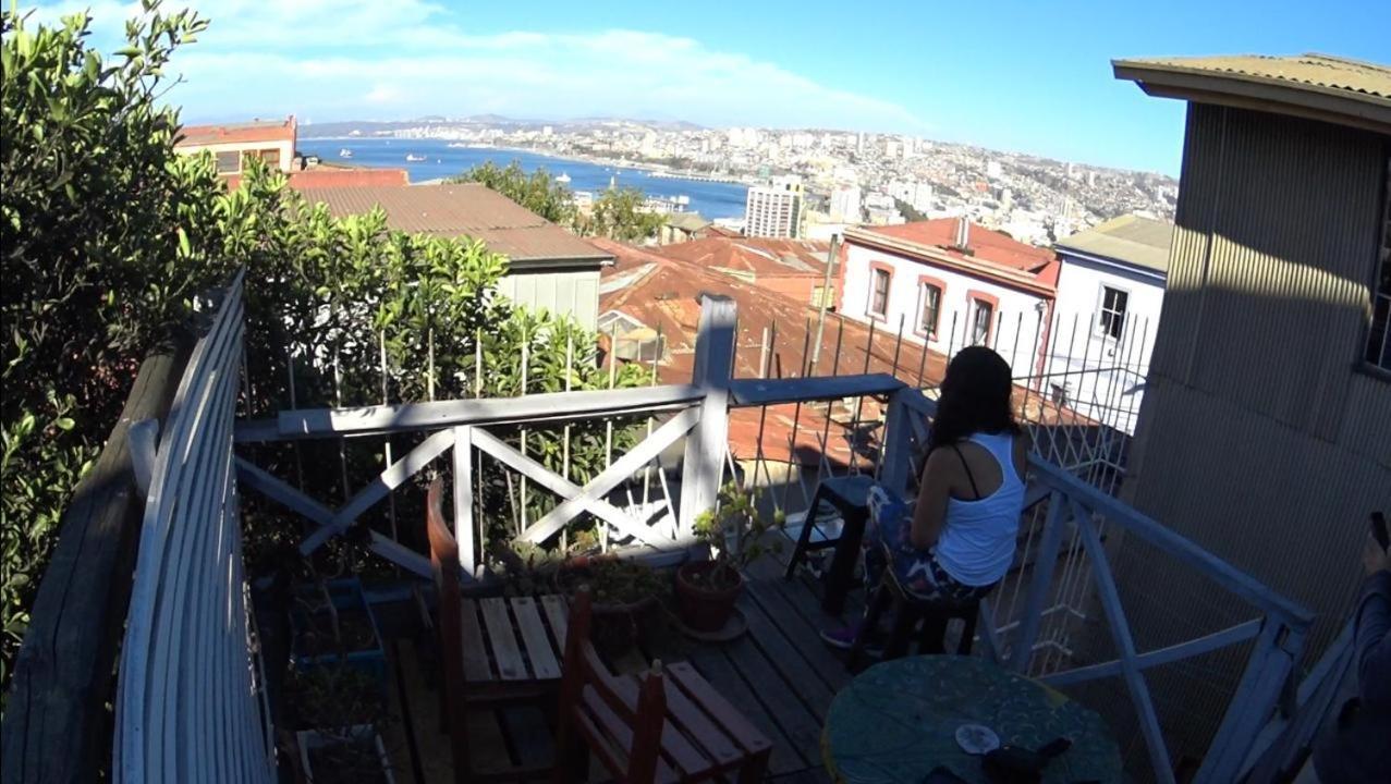 Acuarela Hostel Valparaiso Exterior photo